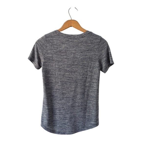 Women’s Athleta Short Sleeve V Neck Shirt! XS! - Picture 5 of 5